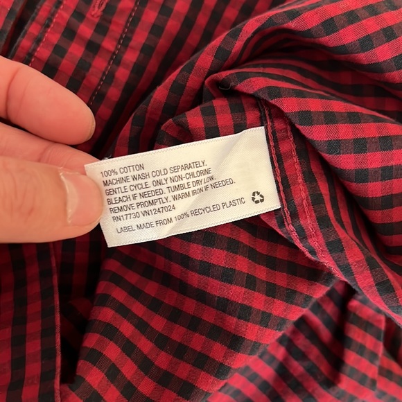 Mossimo black and red checkered button down shirt - Picture 8 of 8